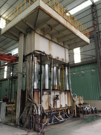 出售07年宁波恒力液压产1500吨四柱液压机