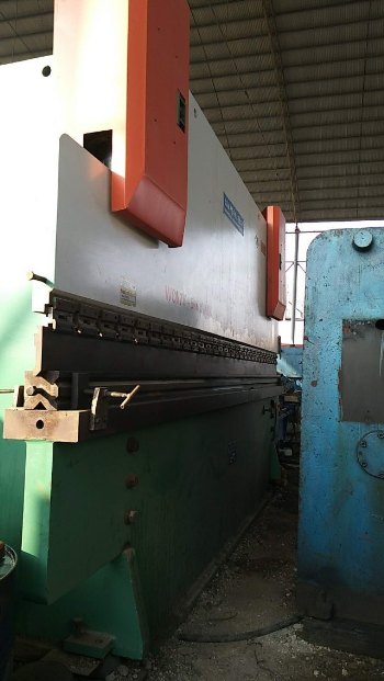 出售上海液压数控折弯机500吨