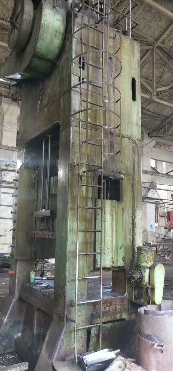 出售上海生产400吨闭式单点压力机