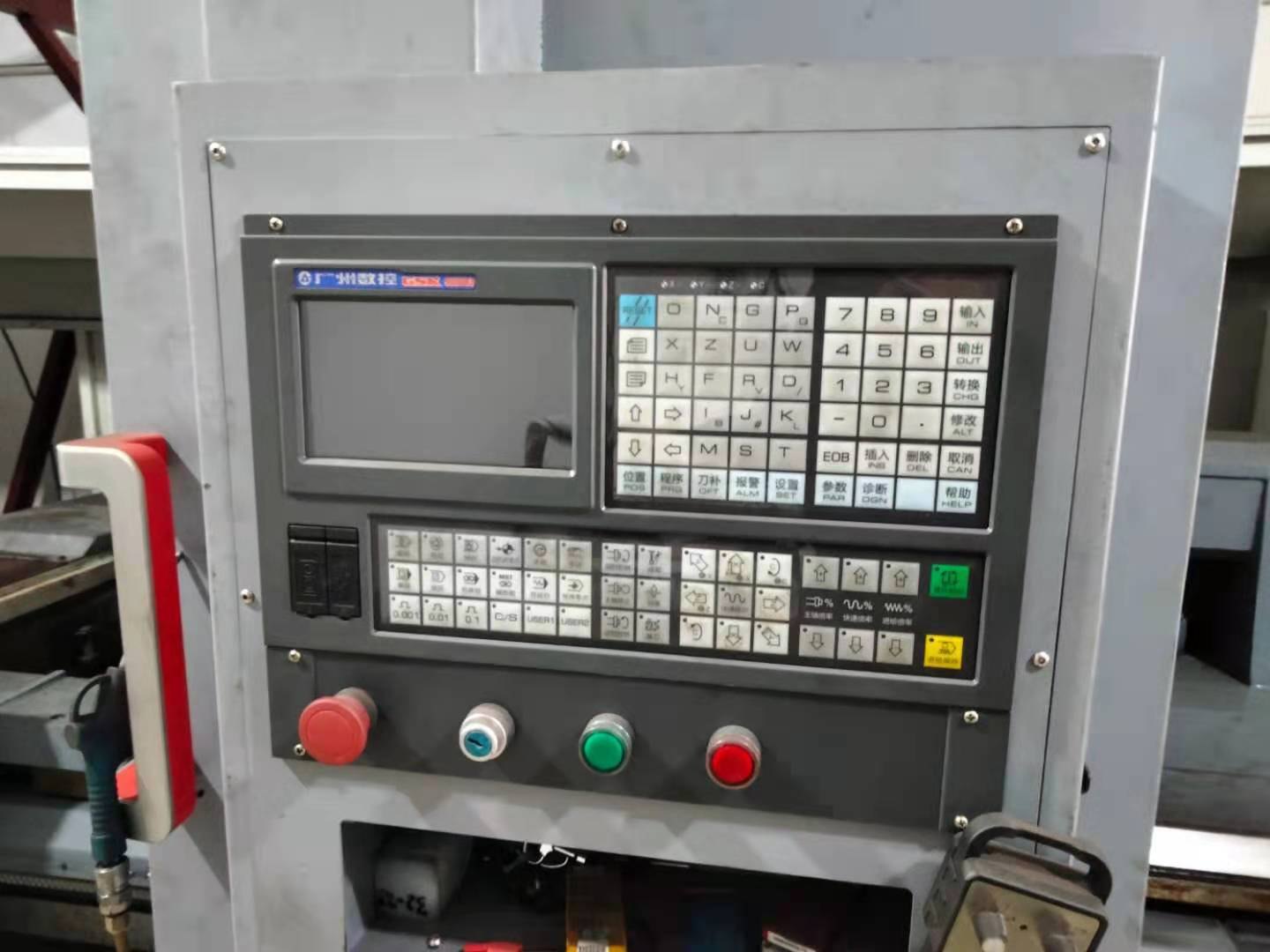 打包出售两台准新数控车61801500和61803000仅试加工