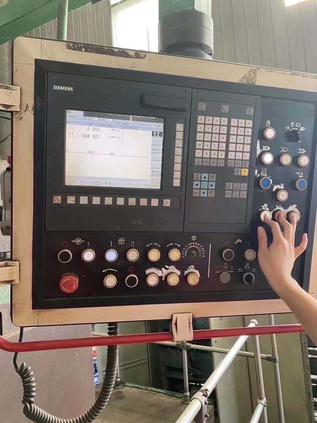 出售1600X8000数控轧辊车