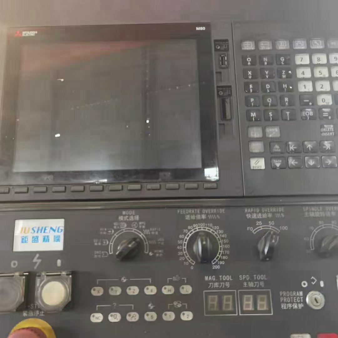 出售:2018年准新机3022南通距盛龙门 系统.日本三菱M80，分体驱动器 三轴行.