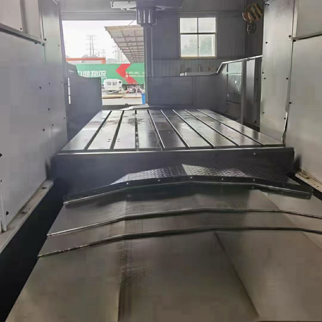 出售:2018年准新机3022南通距盛龙门 系统.日本三菱M80，分体驱动器 三轴行.
