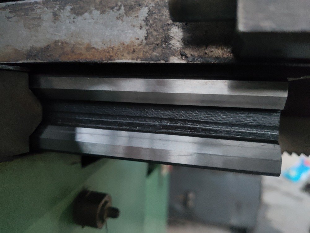 出售咸阳产MA6025万能工具磨床