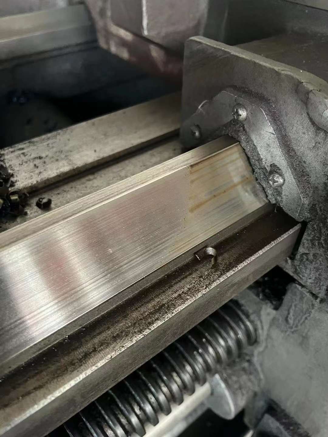 沈阳机床厂 CW6180&#215;3米三台同款   在位出售中 ，随时可以提货