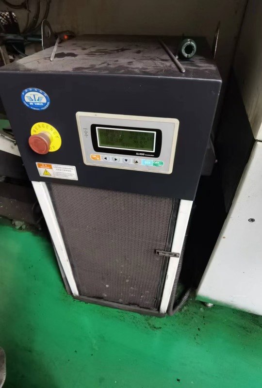 海天500双工位卧加， 行程800&#215;600&#215;700， BT50齿轮头，线.
