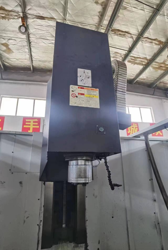 和泰CNC—1580数控铣床 三菱M70A包系统 正宗台正床身/三轴硬轨 Y四条轨道 .