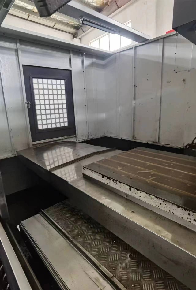 和泰CNC—1580数控铣床 三菱M70A包系统 正宗台正床身/三轴硬轨 Y四条轨道 .