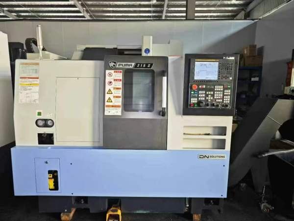2023年出厂准新机斗山PUMA215，8寸卡盘，18.5KW主轴电.