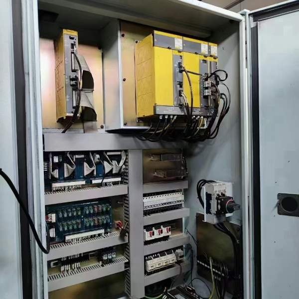台湾凯伯3512数控车床，15寸液压卡盘，主电机22/26KW.