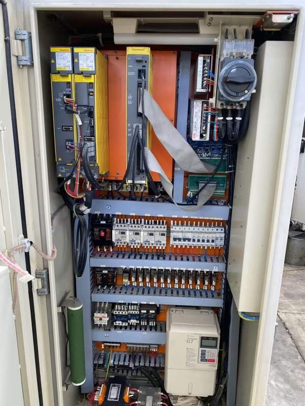 出售两台北一XKA714F，XKA714A，05年产，一台法拉克MC.