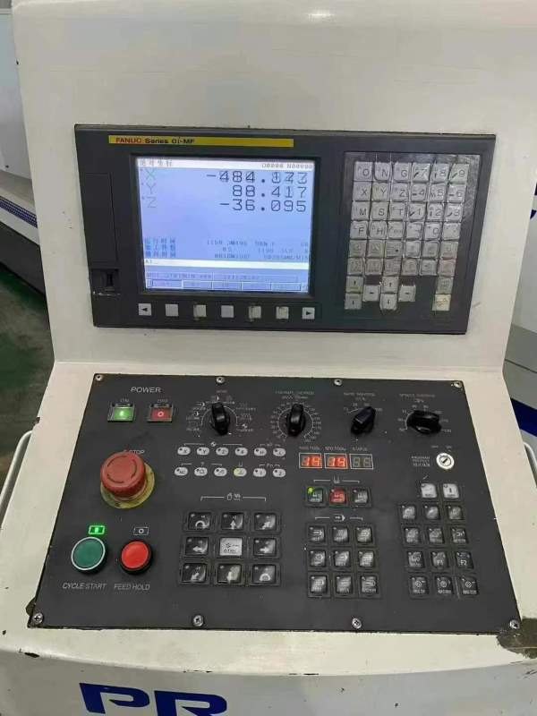 普拉迪数控科技PIA-CNC4500型材机，同款两台。工作台.