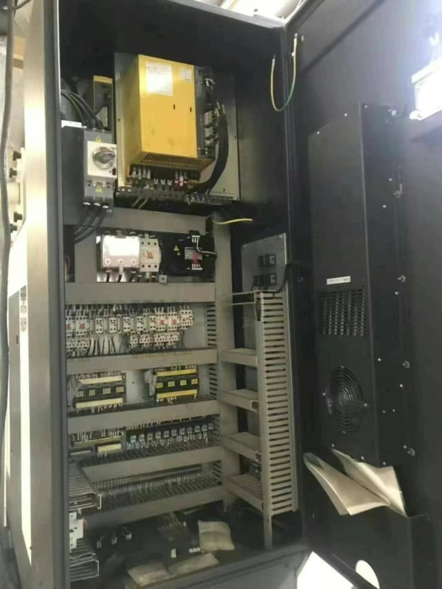 威亚F400两台