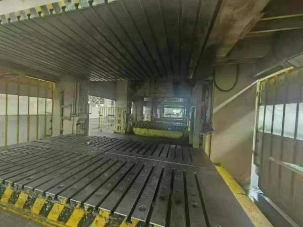 金丰四点压力机全自动冲压流水生产线全封闭，全自动化.
