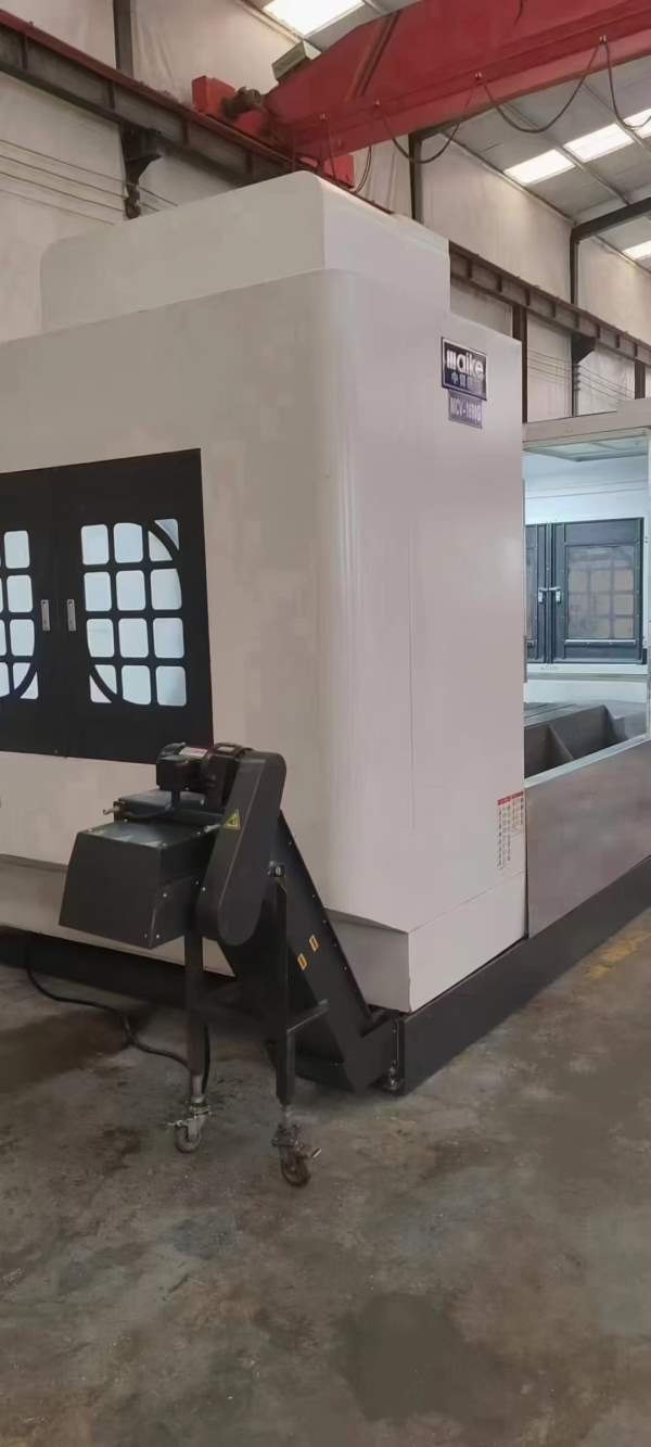 台湾中贸1690G加工中心，BT50齿轮头，发那科MF系统，.