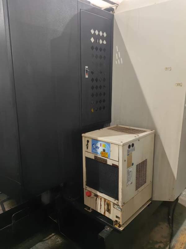 台群经典款850发那科MD系统.BT40主轴10000转带油冷机..