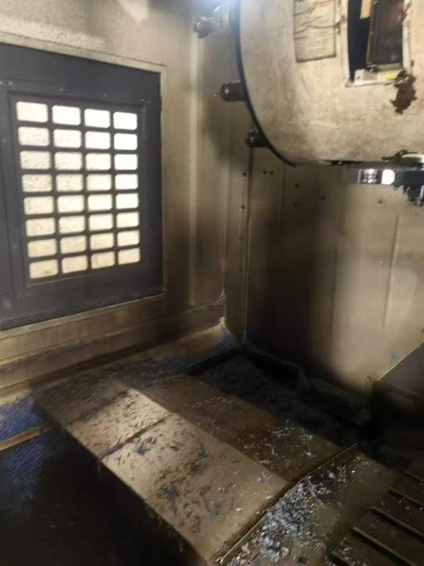 非常便宜秒杀850立加带四轴瞭远850加工中心.两线一硬..