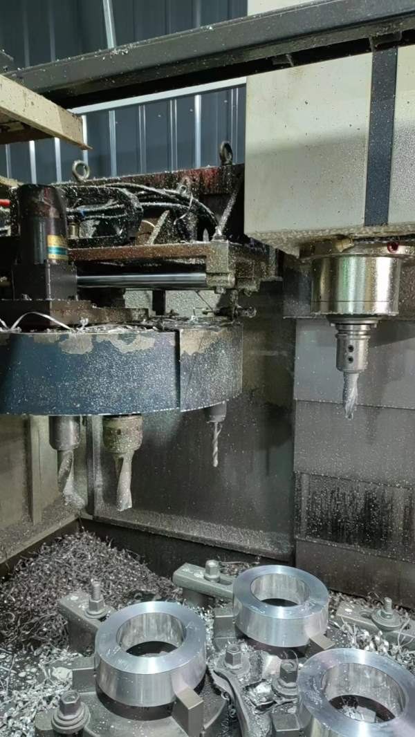 在位批发出售一台沈阳850立加、西门子808D系统、三轴.