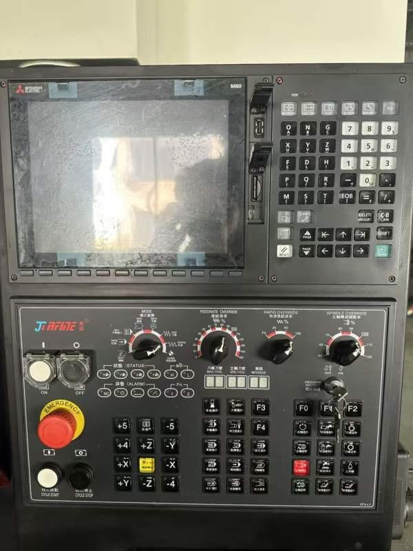 乔锋重型VH85加工中心，日本三菱M80A包系统，主轴电机.