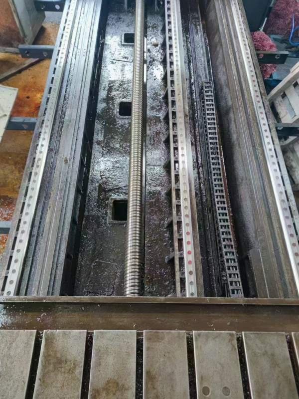 经典款重型海天6028数控龙门，工作台2.56米，门宽2.8.