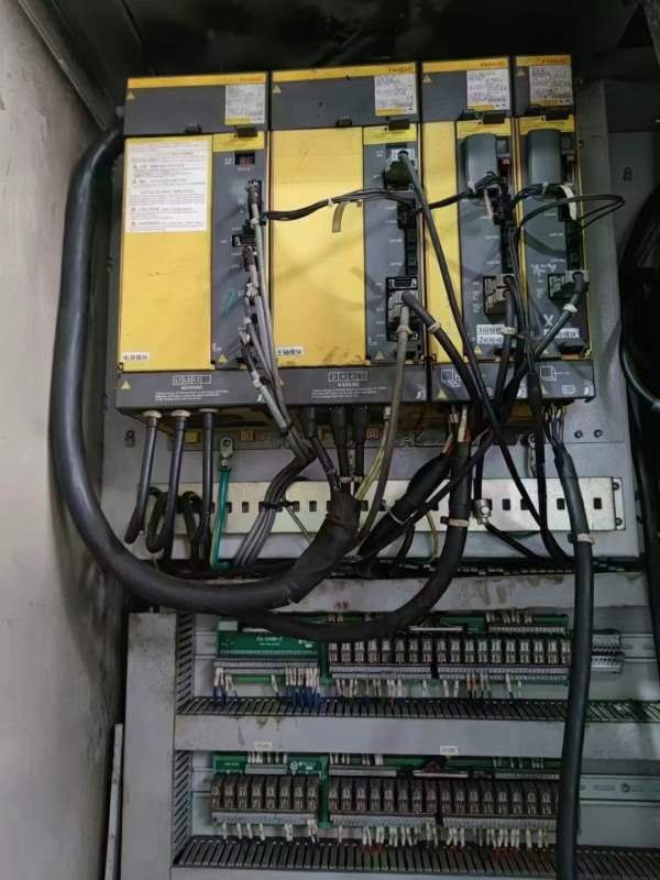经典款重型海天6028数控龙门，工作台2.56米，门宽2.8.