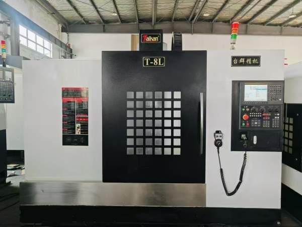 买下四台台群T8L两线一硬加工中心，发那科OI-MF Plus.