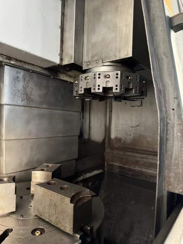 3台，友佳FVT600数控立车，18寸液压卡盘，12工位刀塔.