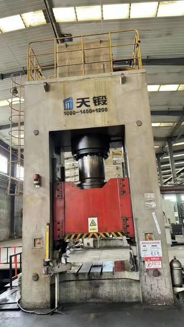 天锻精品1000吨同款两台，有效台面1200/1400安装少用_
