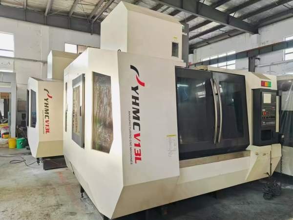 还有一台永华1370重型加工中心，50主轴，带中心出水，.