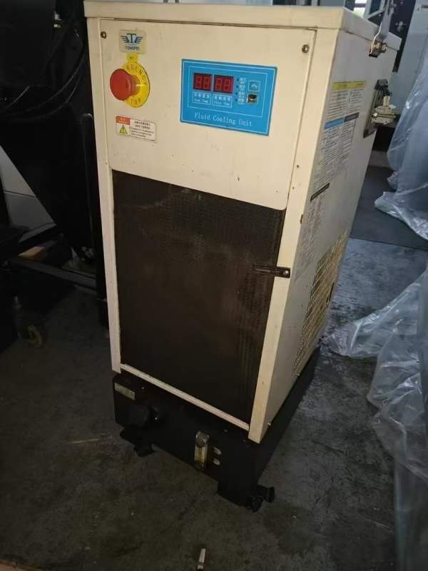 还有一台永华1370重型加工中心，50主轴，带中心出水，.