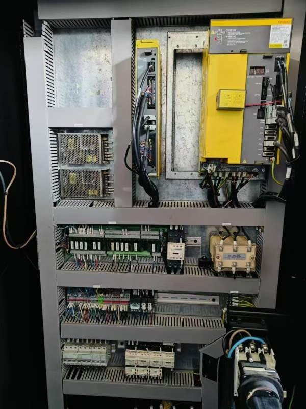 四台台群T8L两线硬一加工中心，发那科OI-FM Plus系统.