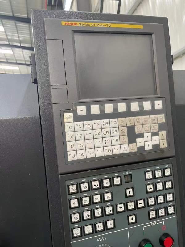 精品沈阳50186，发那科系统，加工长度一米八，导轨蹭.