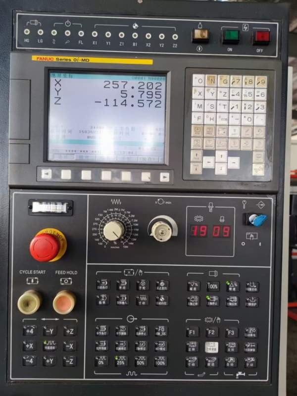 台湾友佳FVP-800A立式加工中心发那科MD系统，带USB接.