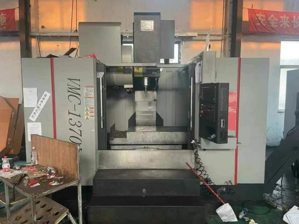 刚刚买下1370同款两台 BT50主轴 机器很棒 在位出售
