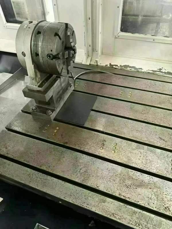 仓库刚到宝熠2516龙门加工中心工作台2.5X1.4 门宽1.65.