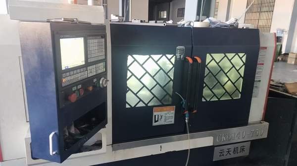 6140数控车床一台，2021年生产，足9成新以上，喜欢联.
