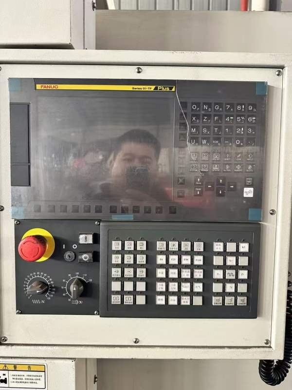 同款两台十寸卡盘加工长度1500。