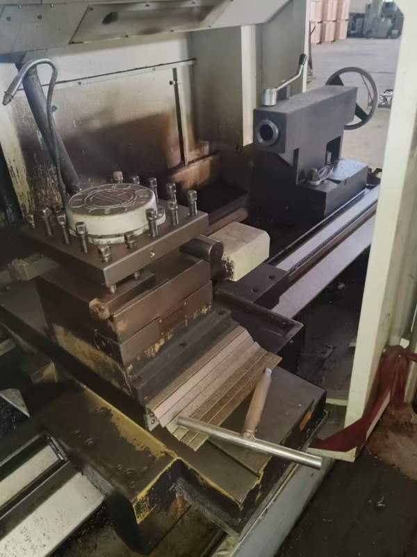 盐城工厂在位出售：精品80185数控车床一台、广数980TD.