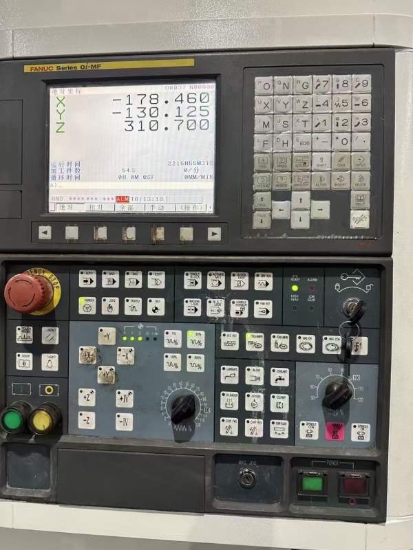 沈阳850加工中心一台，两线一硬，主轴转速8000转，带.