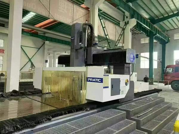 搬家特价处理普拉迪龙门一台PHB-CNC6000S工作台：2000.