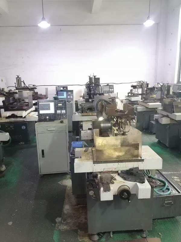 富阳工厂15台2021年线切割打包批发！2台7735。。5台77.