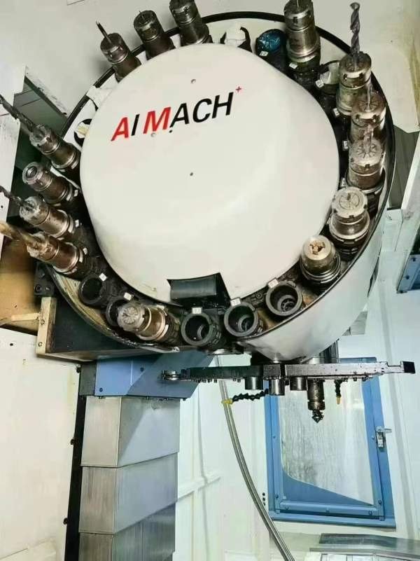 精品南京新浙850一台，安装少用，线轨，24把机械刀库.
