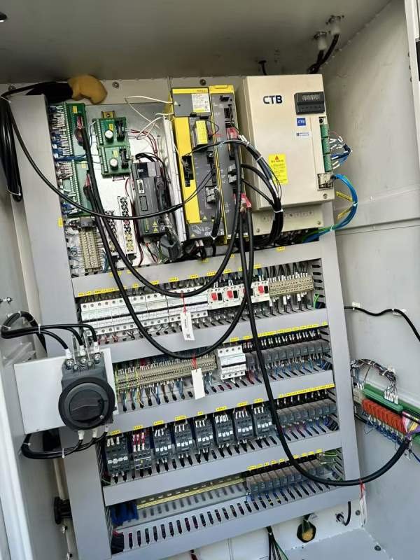 云南琥正同款两台加工长度1500数控斜车