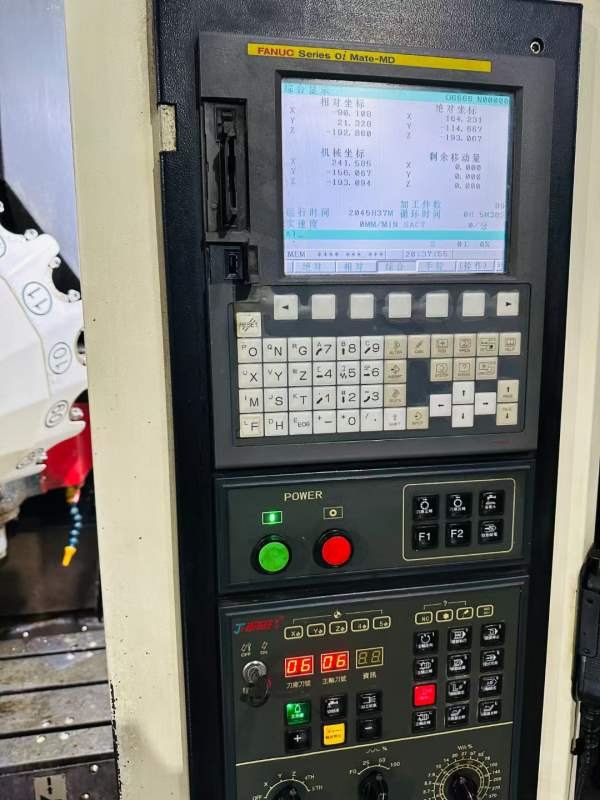 同款2台精品乔锋T500钻攻中心
