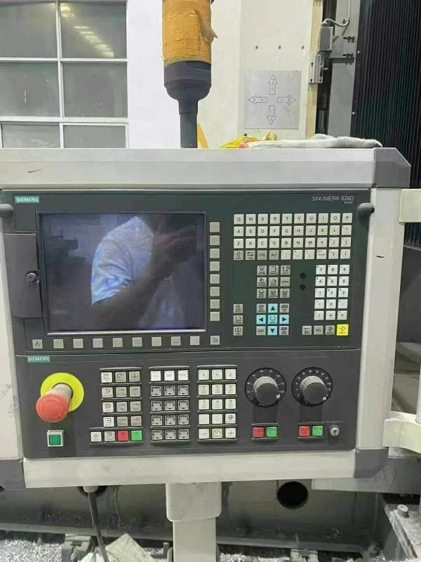 还剩后1台航天数控搅拌摩擦焊接设备工作台1500/2500门.