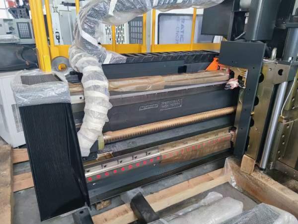 全新直接可以提货立马省几十万，带自动铣头全新宁波海.