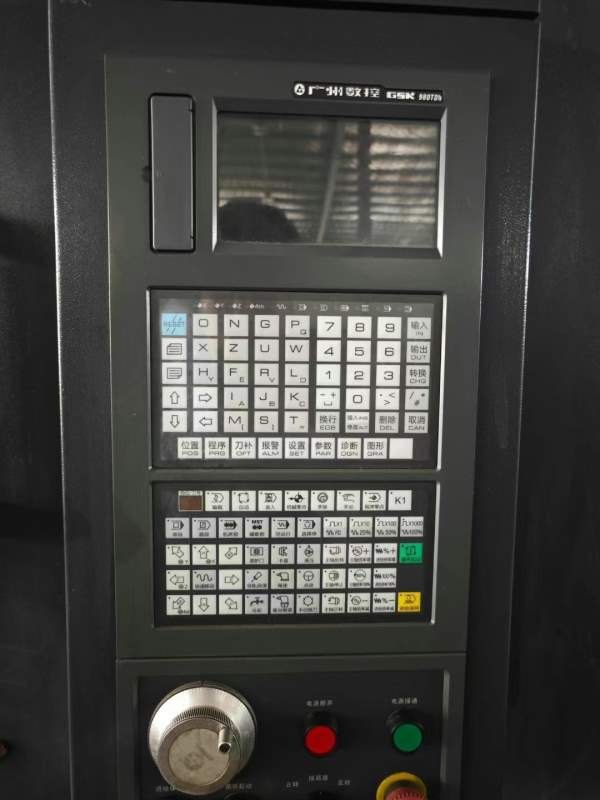 沈阳3650数控车床，原本油漆，几万块钱