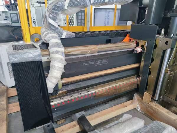 全新直接可以提货立马省几十万，带自动铣头全新宁波海.