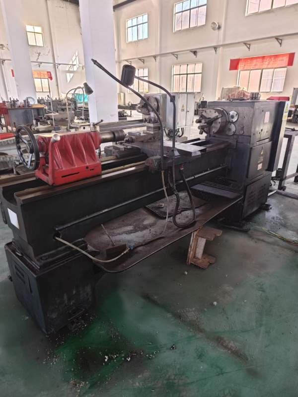 精品沈阳CA6140B1.5米车床，主轴孔82mm
