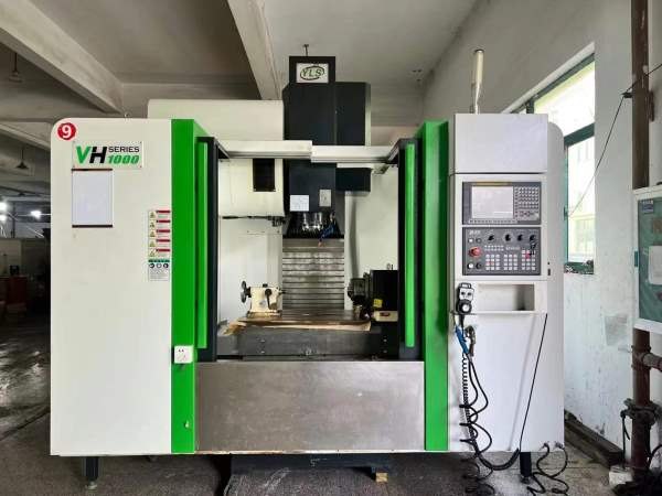 新到雅力士VH1000加工中心，三轴45滚柱线轨，XZ6滑块.